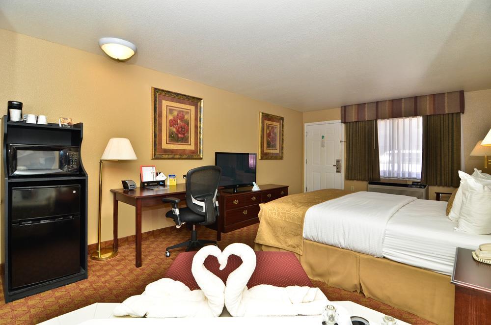 Best Western Fallon Inn & Suites Eksteriør billede
