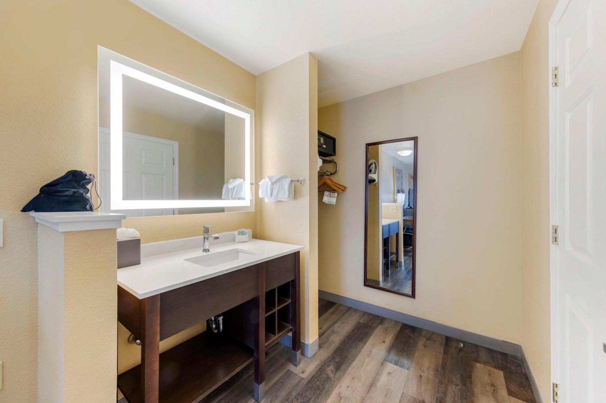 Best Western Fallon Inn & Suites Eksteriør billede
