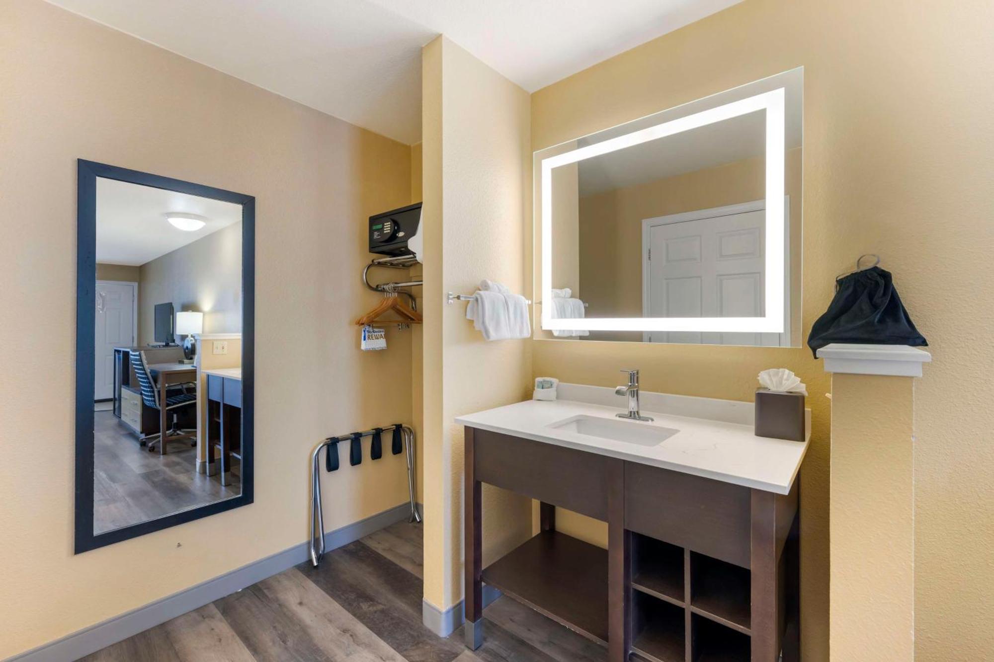 Best Western Fallon Inn & Suites Eksteriør billede