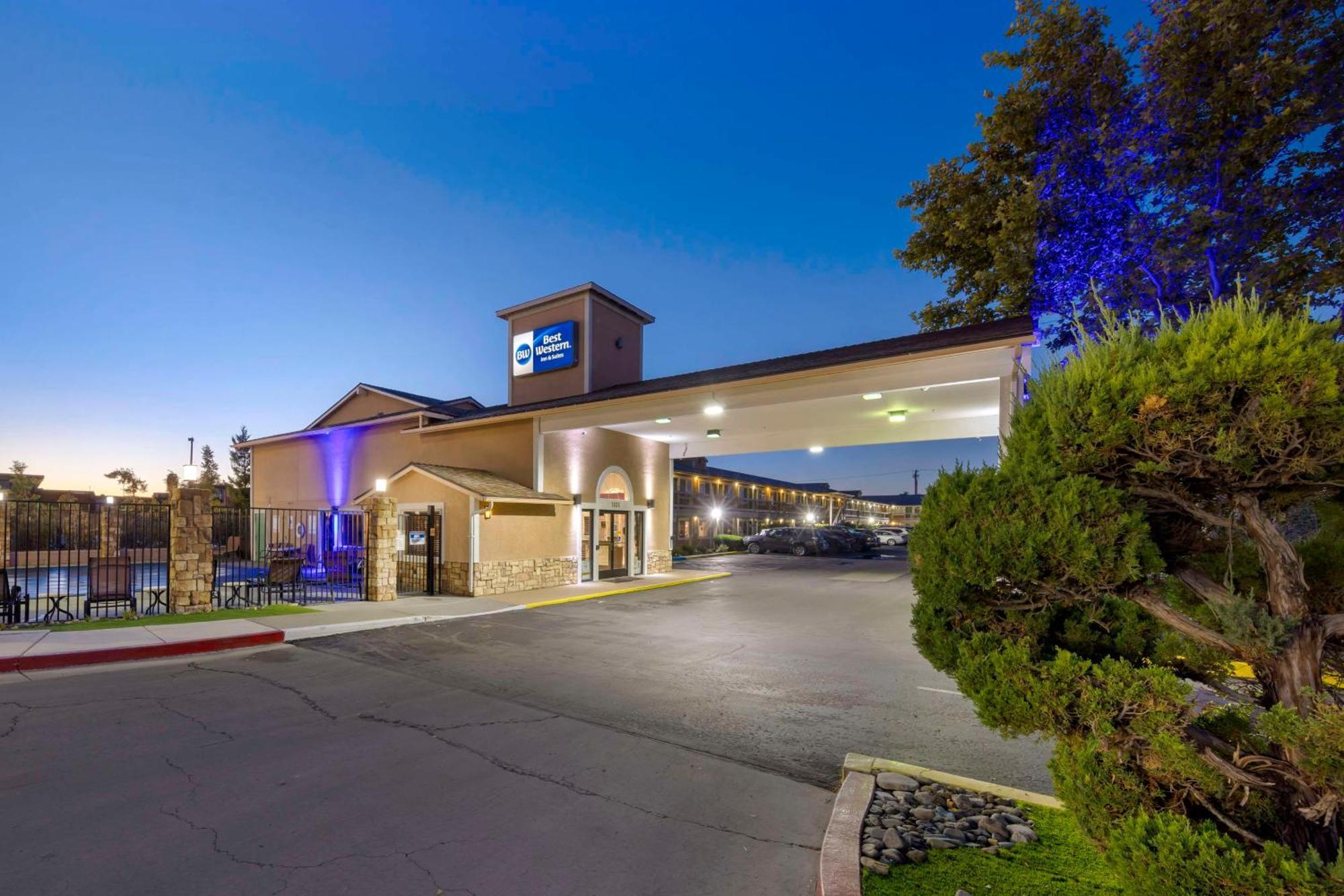Best Western Fallon Inn & Suites Eksteriør billede